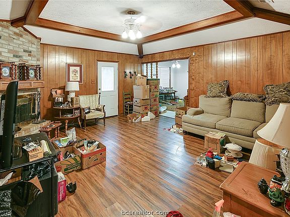 5th image of 1105 Allen Forest Dr