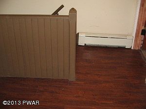5th image of 1043 Evergreen Dr