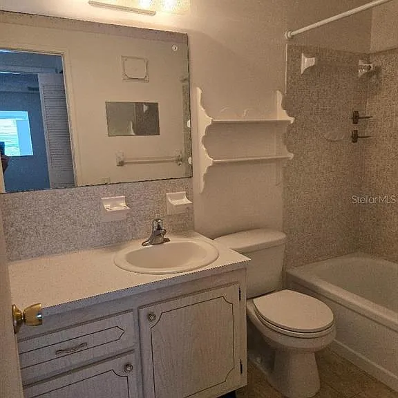 3128 59th St S #205 — Photo 8