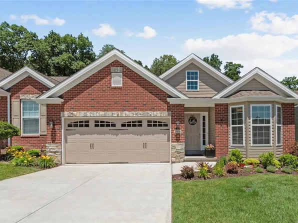 2906 Strawberry Ridge Dr, Arnold, MO 63010