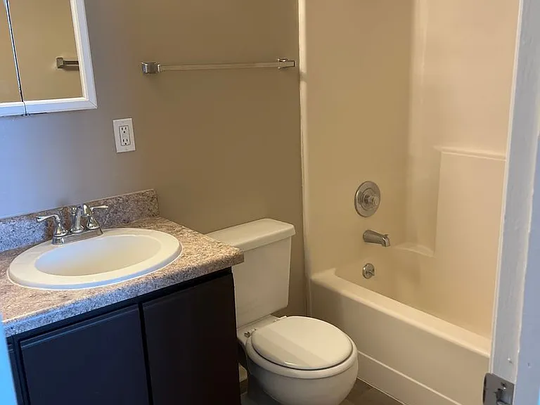 cpa - College Park Apartments — Photo 101