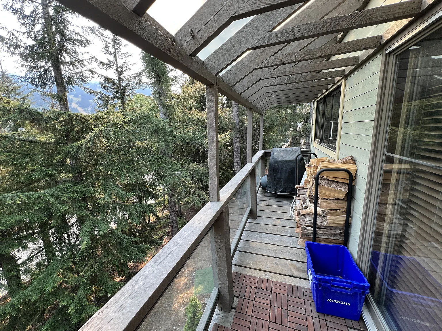 Furnished 2 Bed, 2 Bath Townhome in Whistler Cay Heights, Walk to the Village — Photo 4