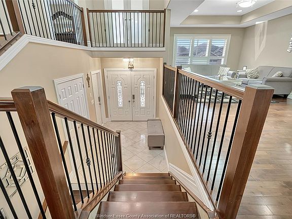 3rd image of 2988 Ruth Rd