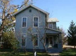 121 S Jefferson St, Lowell, MI 49331