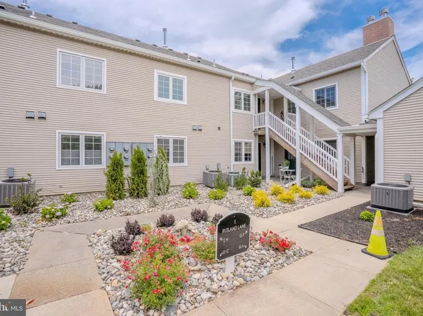 1 F Rutland Ln, Monroe Township, NJ 08831