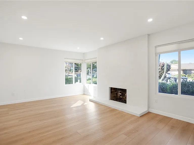 1185 La Subida Ct — Photo 15