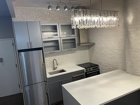 Rented by Compass | media 12