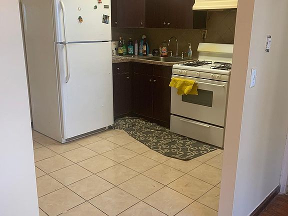2nd image of 9524 117th St Floor 2
