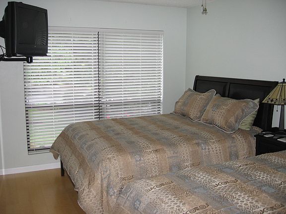 5th image of 7 Lakeshore Cir Unit 129