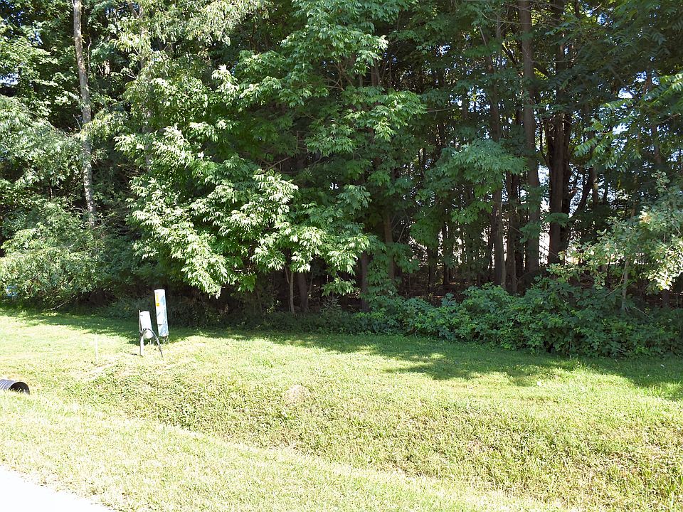2nd image of 12410 Dogwood Ln