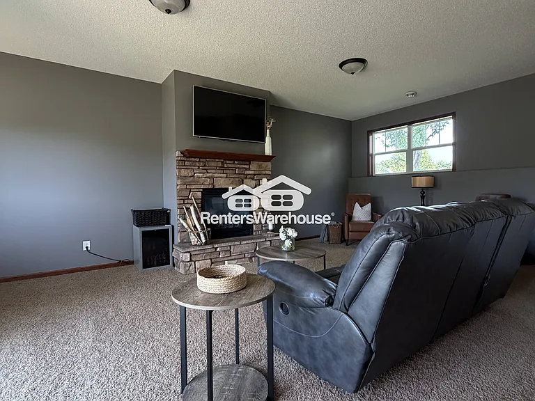 16784 Olivine St NW — Photo 13