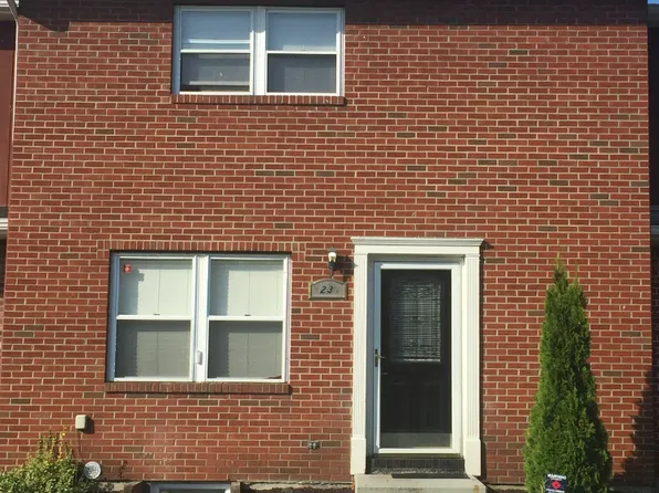 23 Clarks Ln, Plains, PA 18705