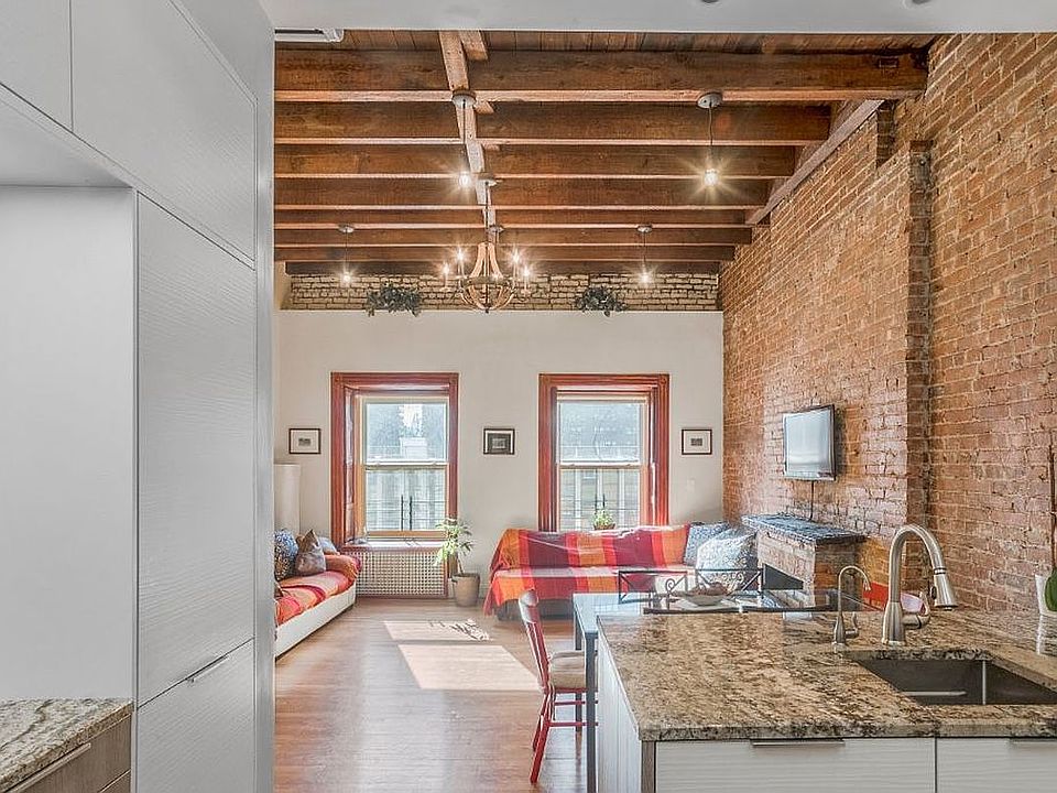 1st image of 251 W 70th St Unit Penthouse 4