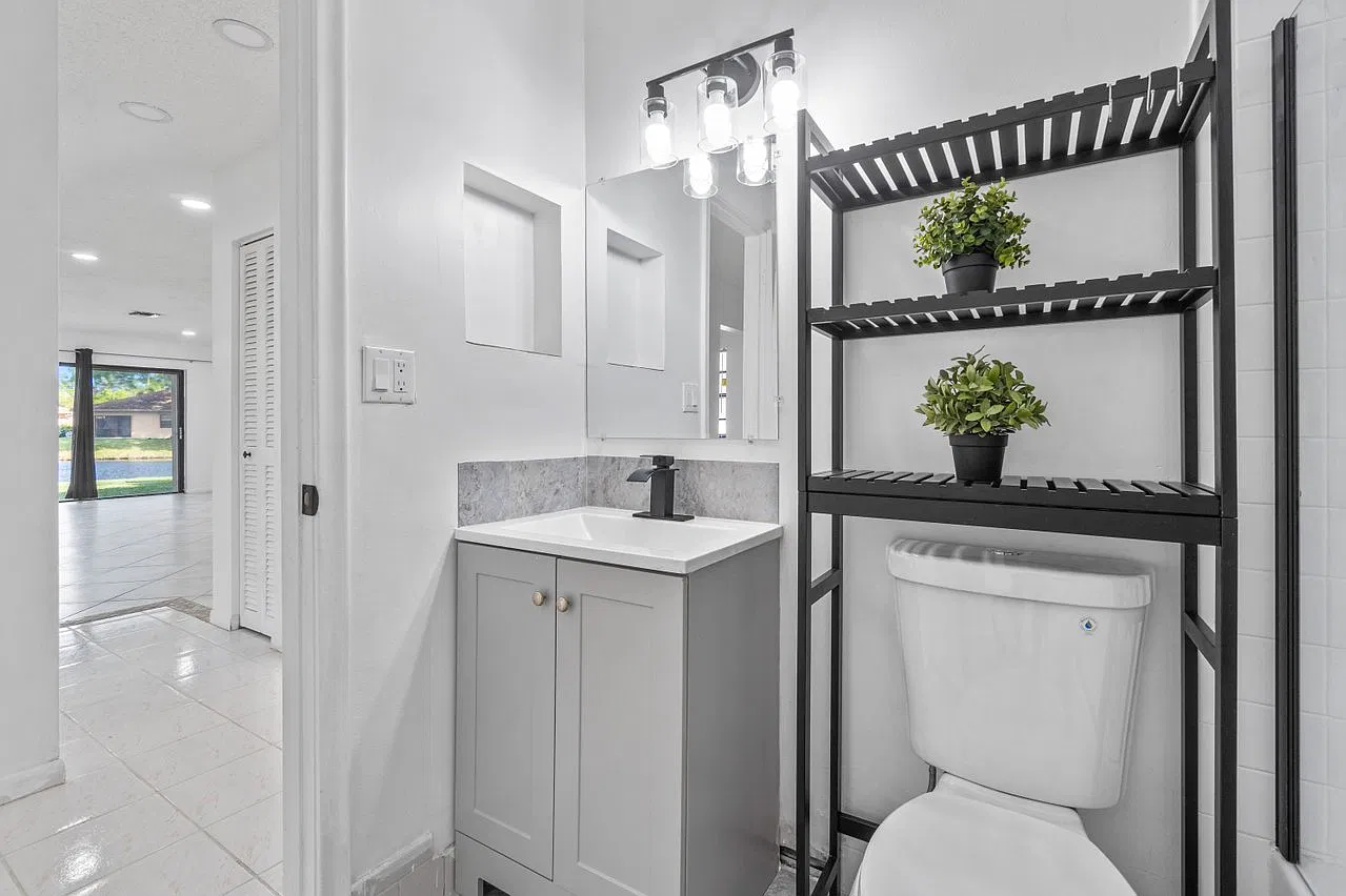 2 bed, 1178 sqft, $2,650 — Photo 2
