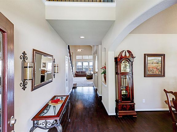 4th image of 10111 Sweet Willow Ln