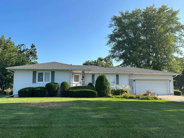 1134 W 2nd St, Byron, IL 61010