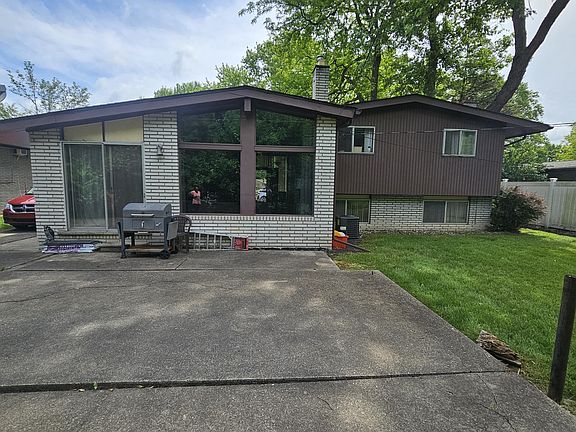 2nd image of 23491 Plumbrooke Dr