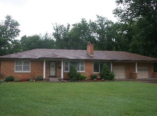 6708 Marian Dr, Louisville, KY 40216