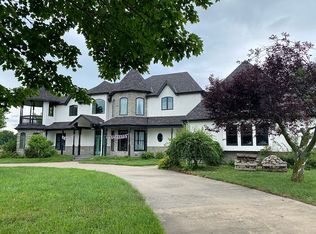 15690 W 199th St, Spring Hill, KS 66083