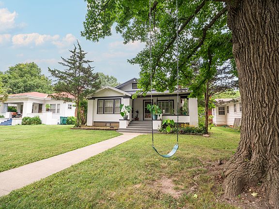 2nd image of 852 S Fremont Avenue