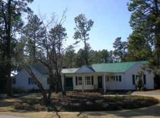 125 Dr Neal Rd, Southern Pines, NC 28387