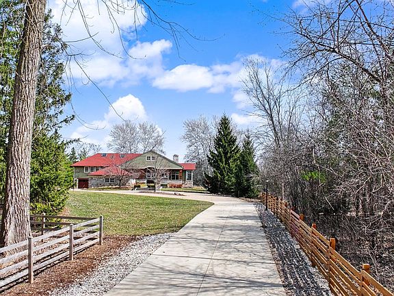 5th image of 12138 N River ROAD