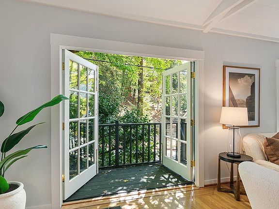 4th image of 31 Prospect Avenue