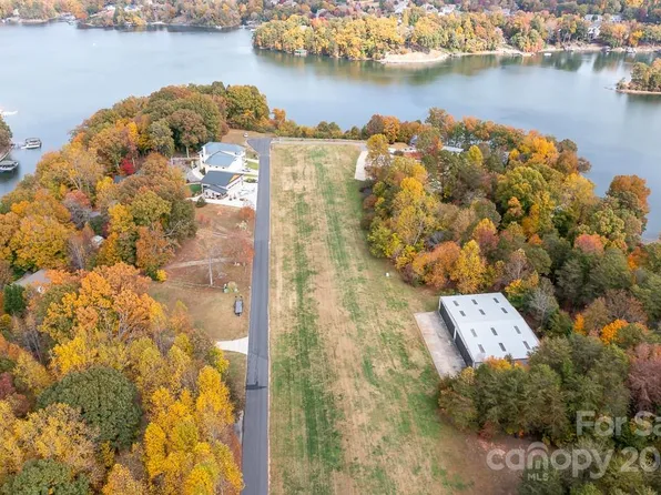 1119 Outside Loop, Catawba, NC 28609