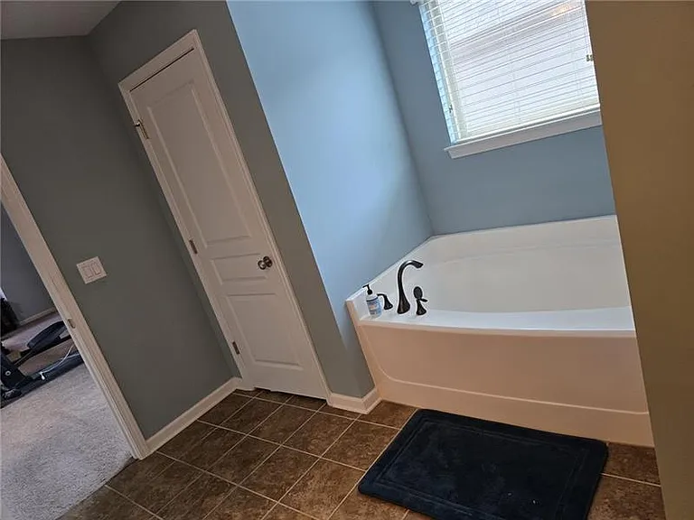 6850 Rocking Horse Ln — Photo 8