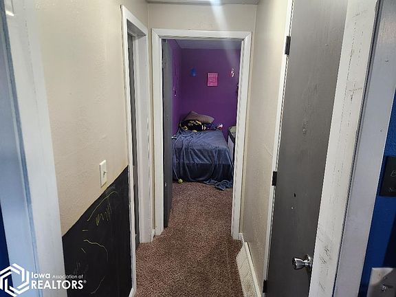 5th image of 314 E 1st St