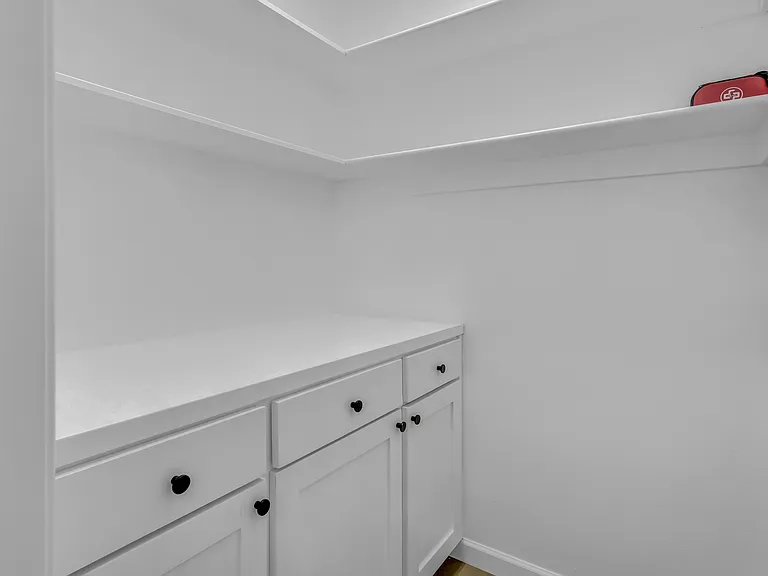 Large pantry ready for you to fill with all your yummy vacation treats! First aid kit provided.