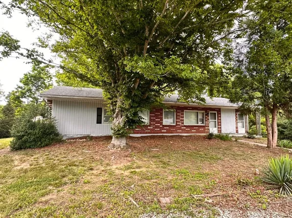 5405 Roanoke Rd, Troutville, VA 24175