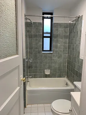 Rented by Page Real Estate | media 26