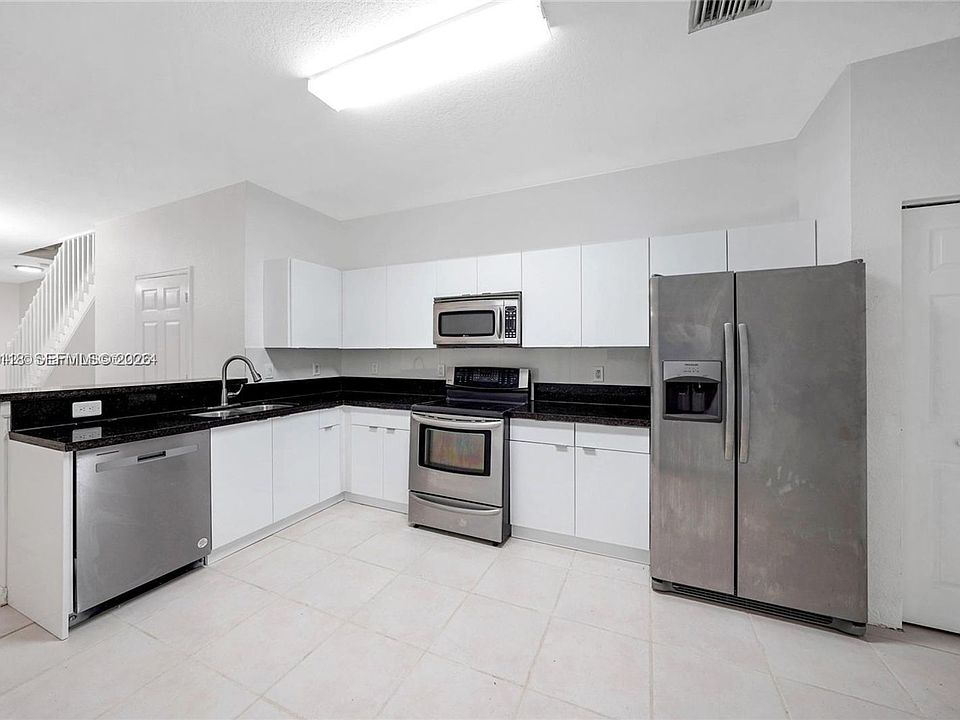 1st image of 3903 Tree Top Dr #3903