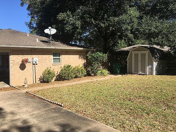 4th image of 206 Heath Ave