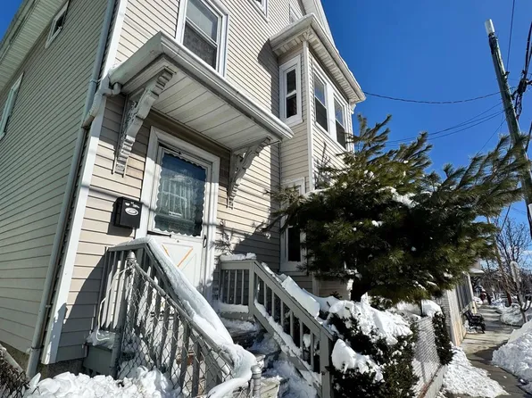 53 Beacon St #2, Somerville, MA 02143