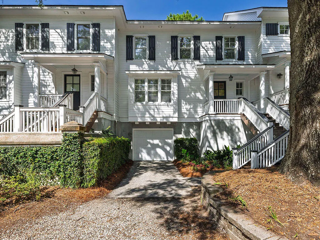 2 bed, 2.5 bath, 1866 sqft, $3,700 — Photo 2