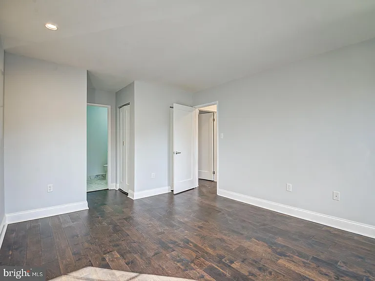 5 Climbing Ivy Ct — Photo 34