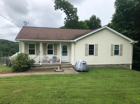 131 Sunny Acres Dr, French Creek, WV 26218