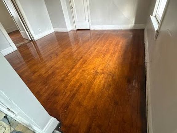 2nd image of 2903-2905 W Pierce St #2905-A