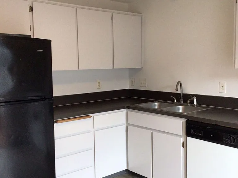 3108 H St #3 — Photo 16