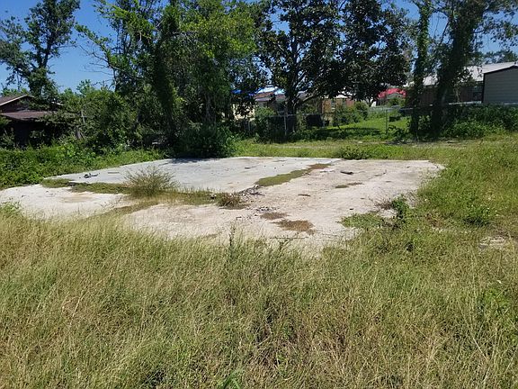 4th image of 618 Flight Ave