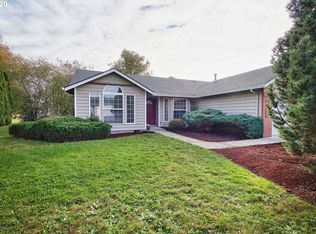59182 Westshire Ln, Saint Helens, OR 97051
