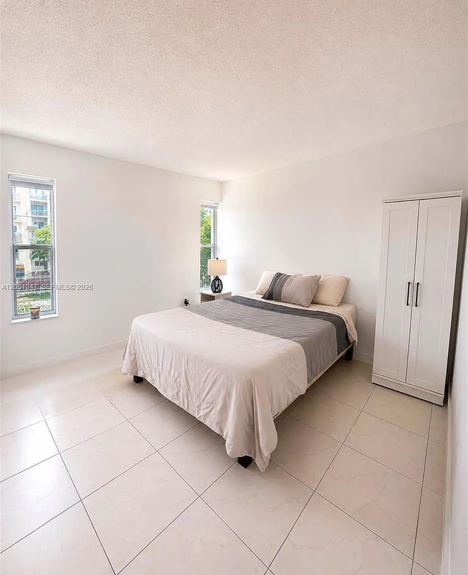 Allapattah Condo — Photo 4
