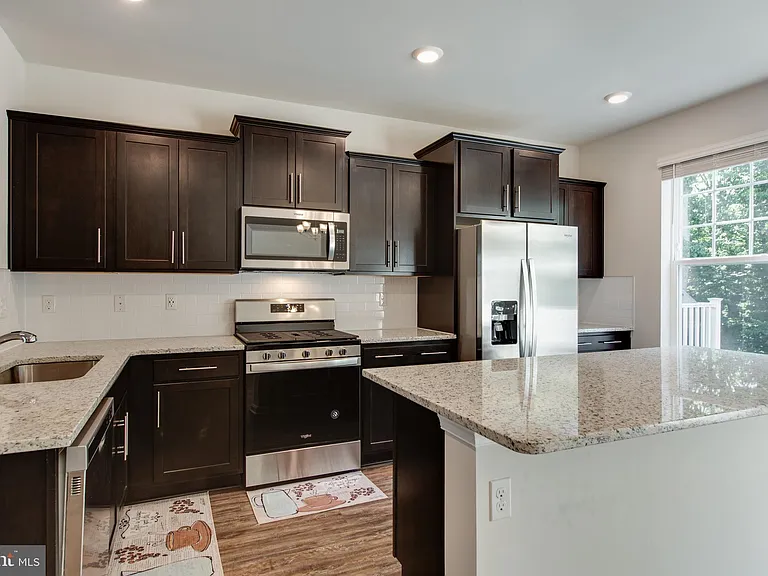 7989 Patterson Way — Photo 15