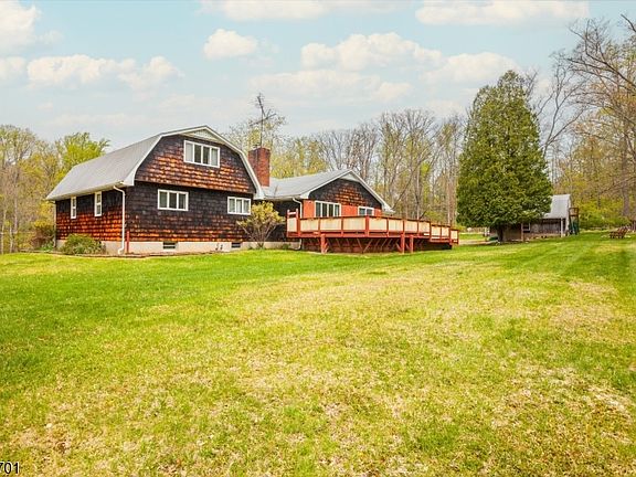 5th image of 49 Frog Hollow Rd