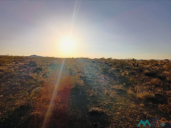 4th image of Armendariz Rd