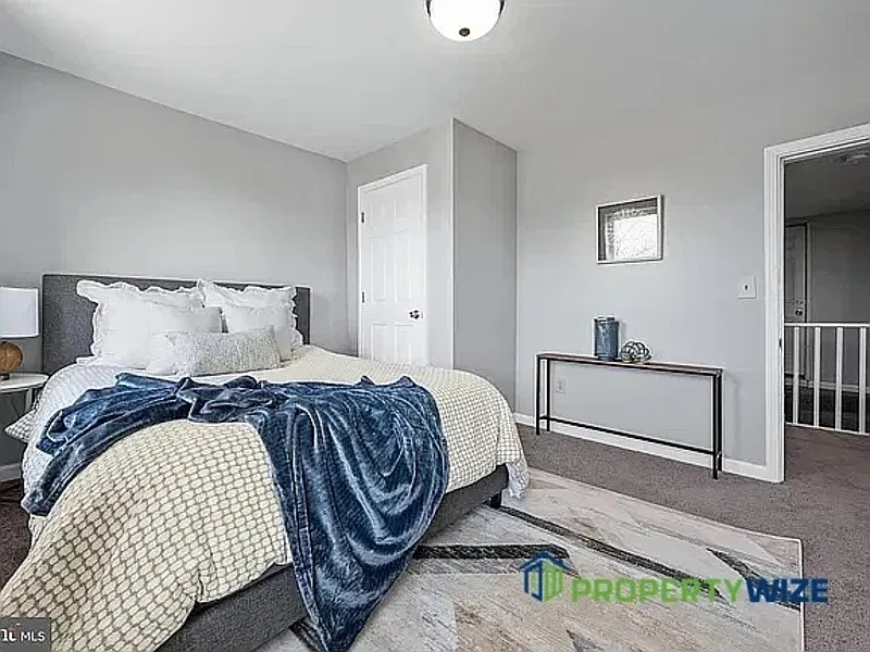 3 bed, 1.5 bath, 1638 sqft, $2,200 — Photo 4