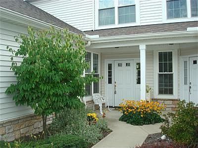 1st image of 33131 Fairport Dr