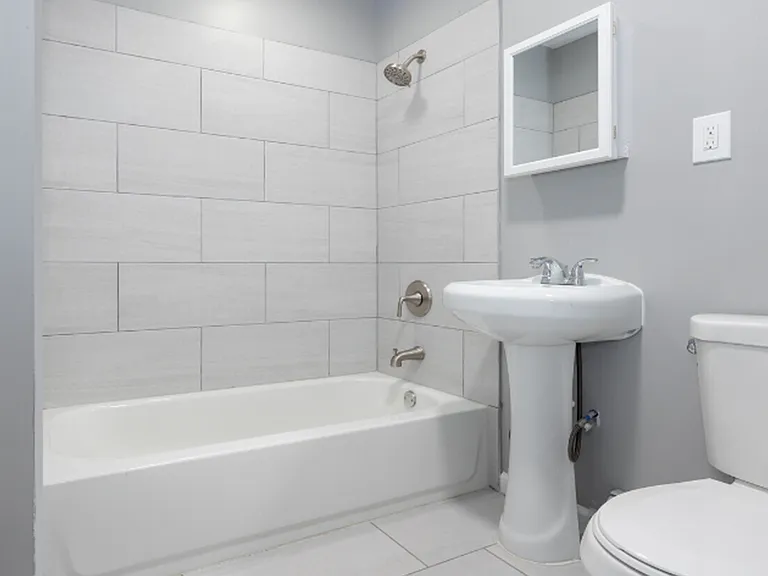 Mandela Apartments — Photo 17
